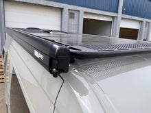 Load image into Gallery viewer, &quot;Fremont&quot; Aluminum Roof Rack 170&quot;
